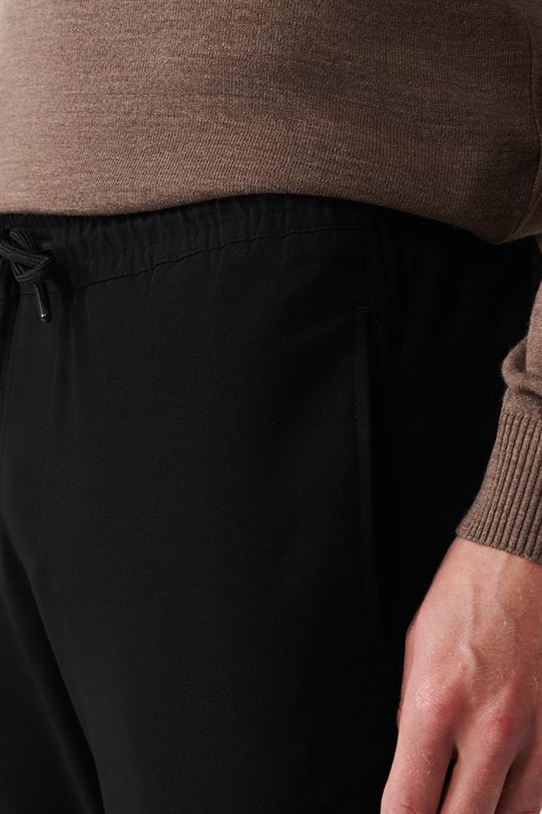 Siyah Yandan Cepli Beli Lastikli Bağcıklı Duble Paça Relaxed Fit Jogger Pantolon