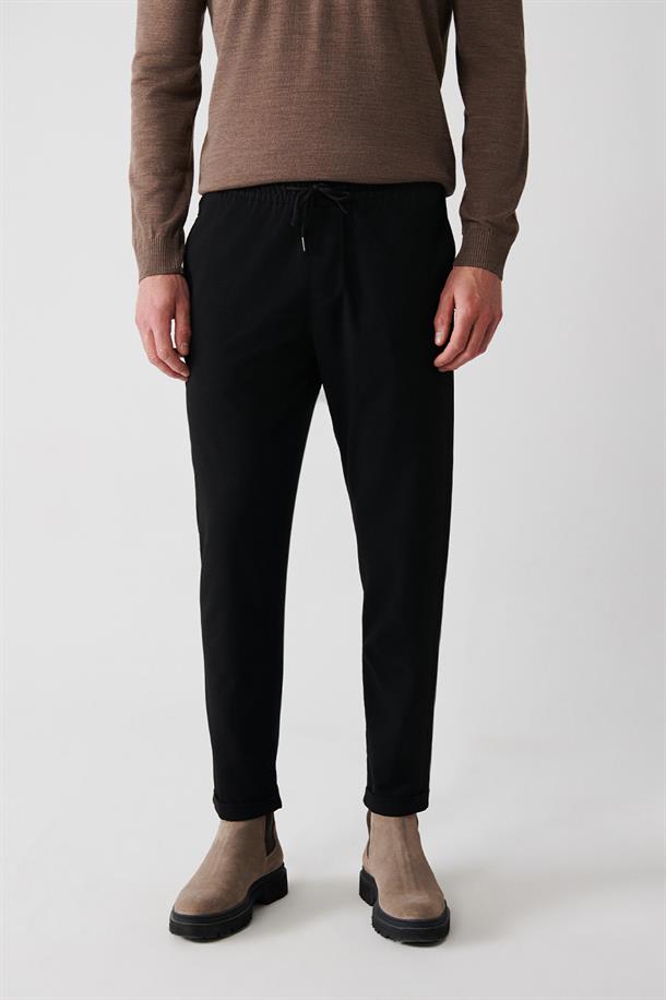 Siyah Yandan Cepli Beli Lastikli Bağcıklı Duble Paça Relaxed Fit Jogger Pantolon