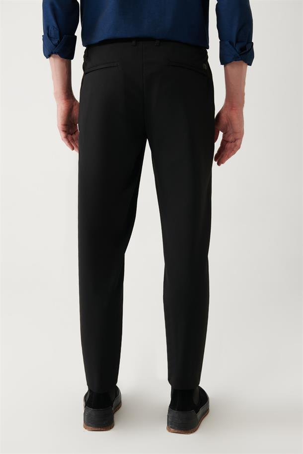 Siyah Yanı Lastikli Fleto Cep Fermuar Detaylı Slim Fit Örme Chino Pantolon