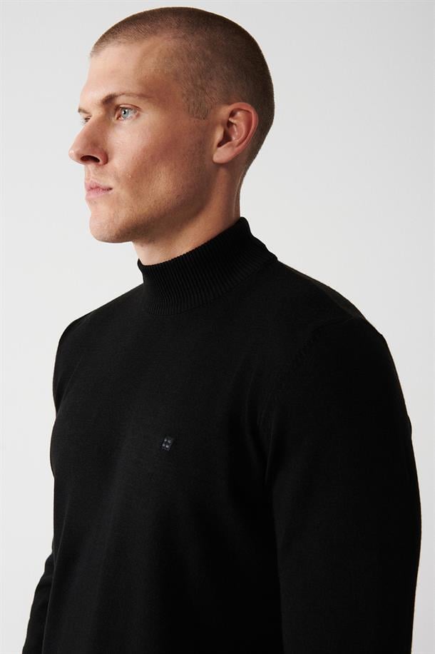 Siyah Yarım Balıkçı Yaka Tüylenmeyen Regular Fit Standart Kesim Unisex Triko Kazak