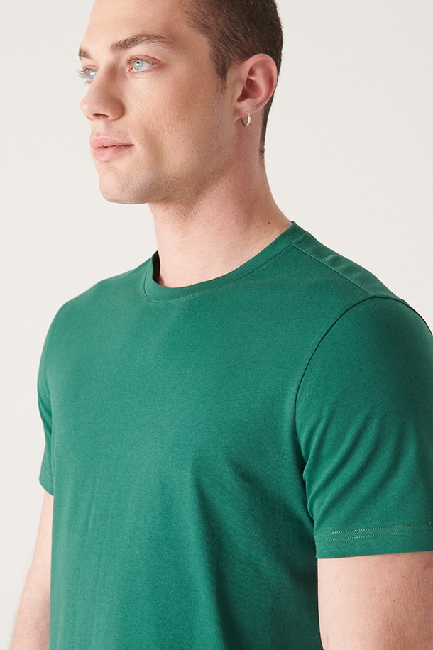 Bisiklet Yaka Düz T-Shirt