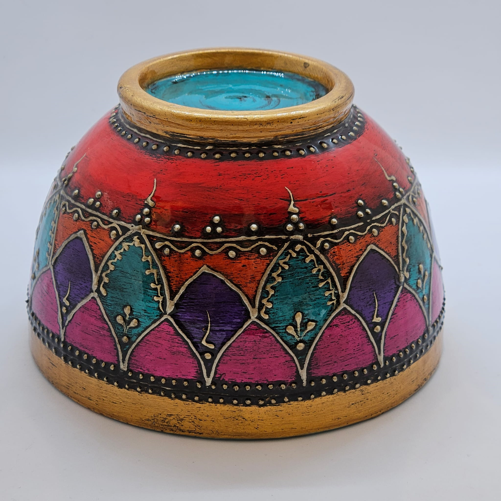 TAS BY AYŞE GÜLEZ