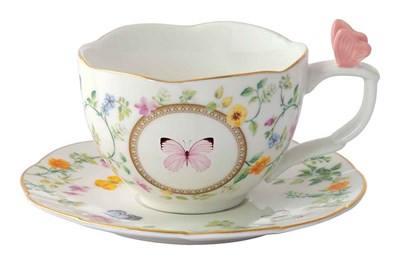 EASY LIFE Dancing Butterflies Porselen Çay Fincan ve Tabağı 240 ml