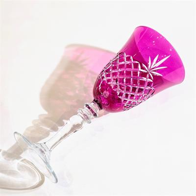 PEMBE KRİSTAL KADEH