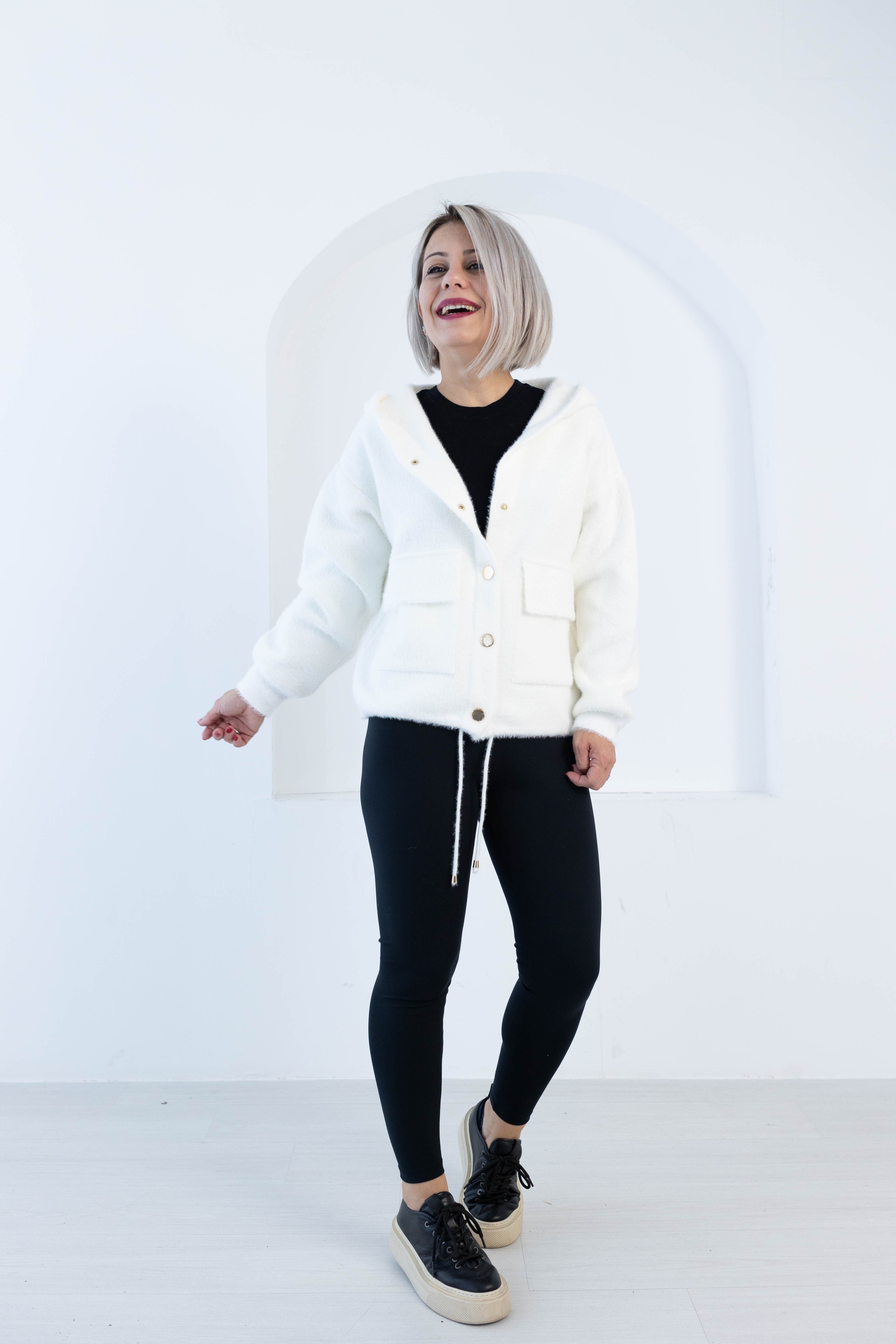 002 ANGORA, KAPŞONLU, BEL BOY HIRKA