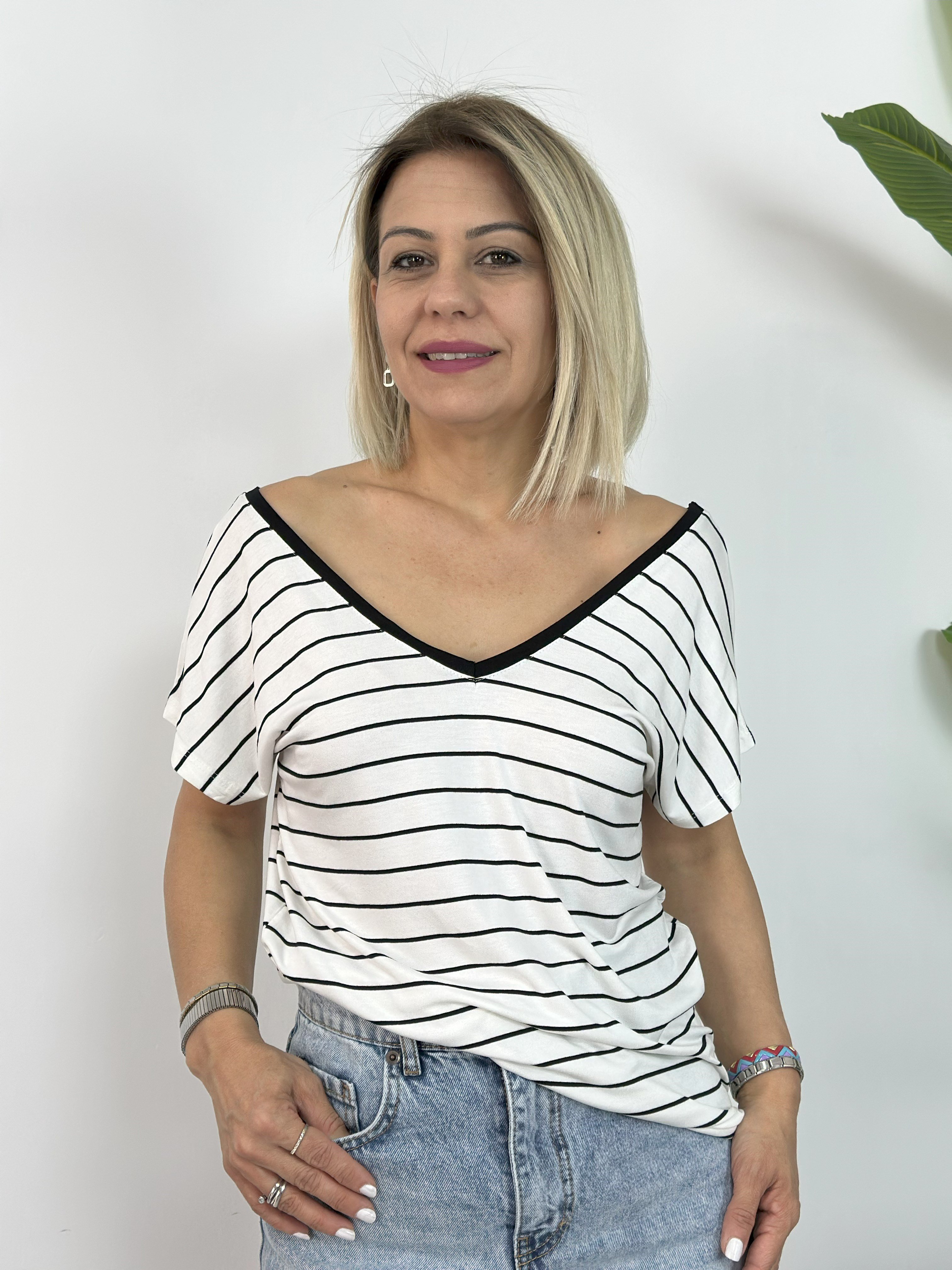 002 ÖN, ARKA V YAKA BASİC TSHİRT