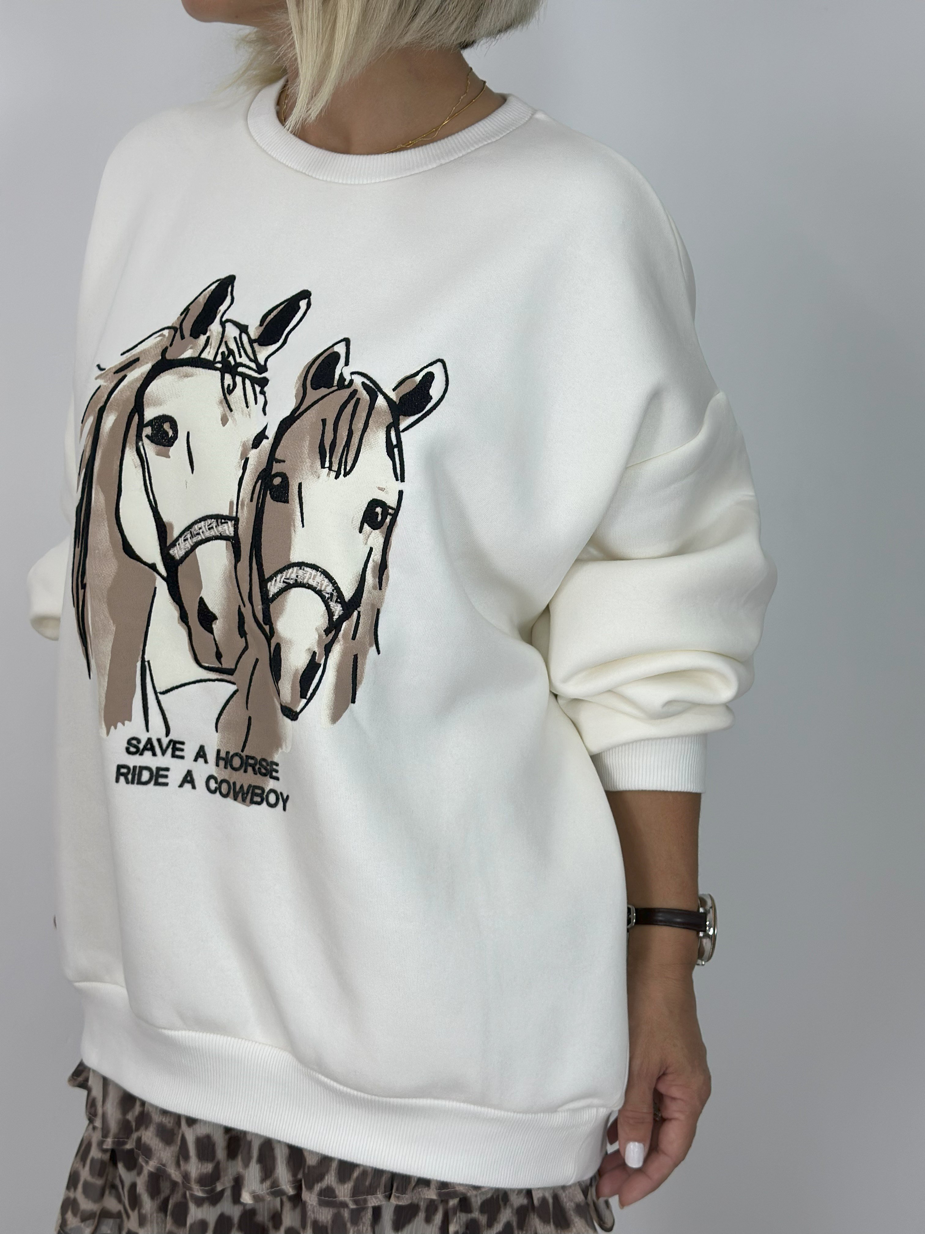 0854 TAY NAKIŞLI SWEAT