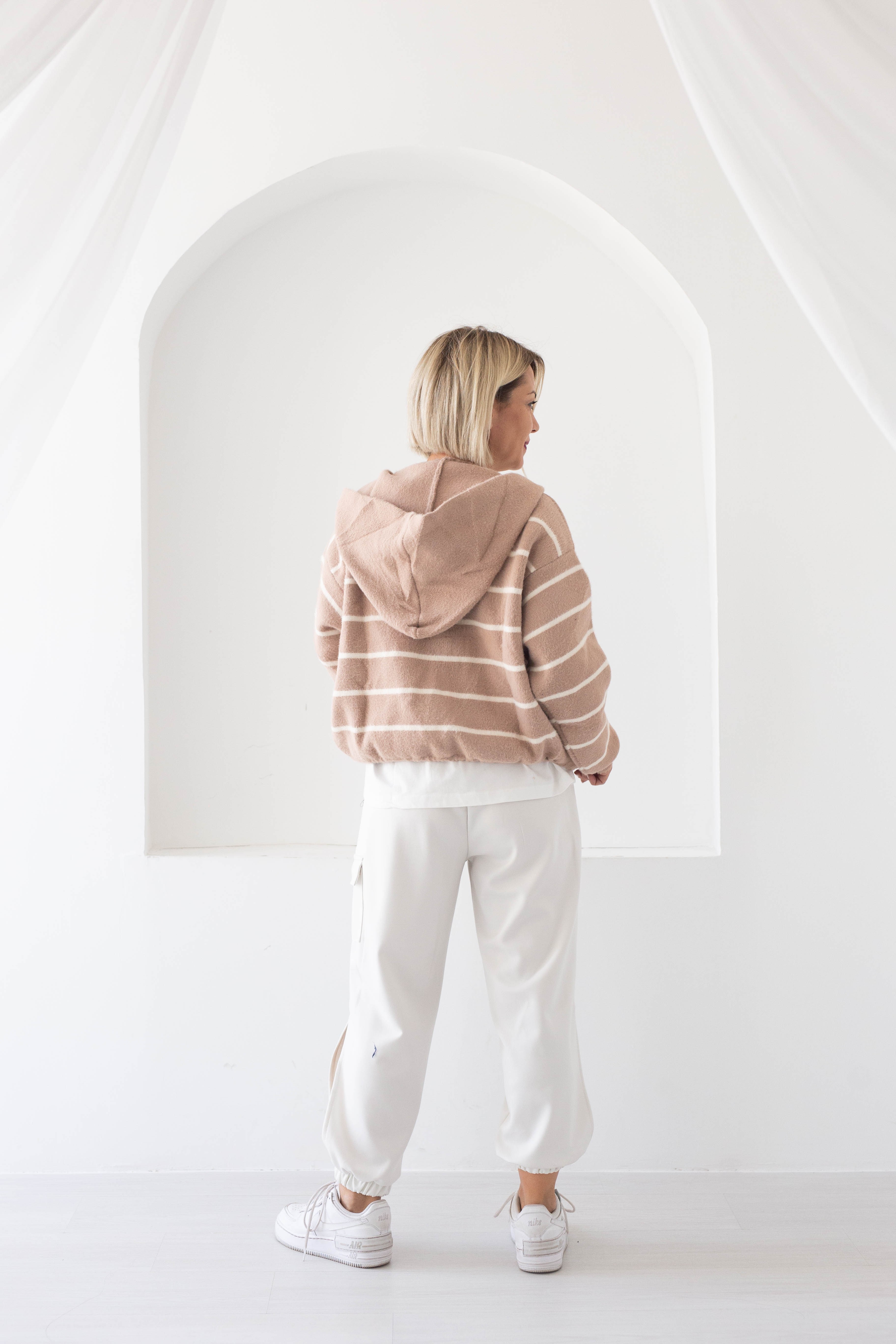 3761 ANGORA, KAPŞONLU, İRİ CEPLİ, ÇİZGİLİ, BOMBER HIRKA