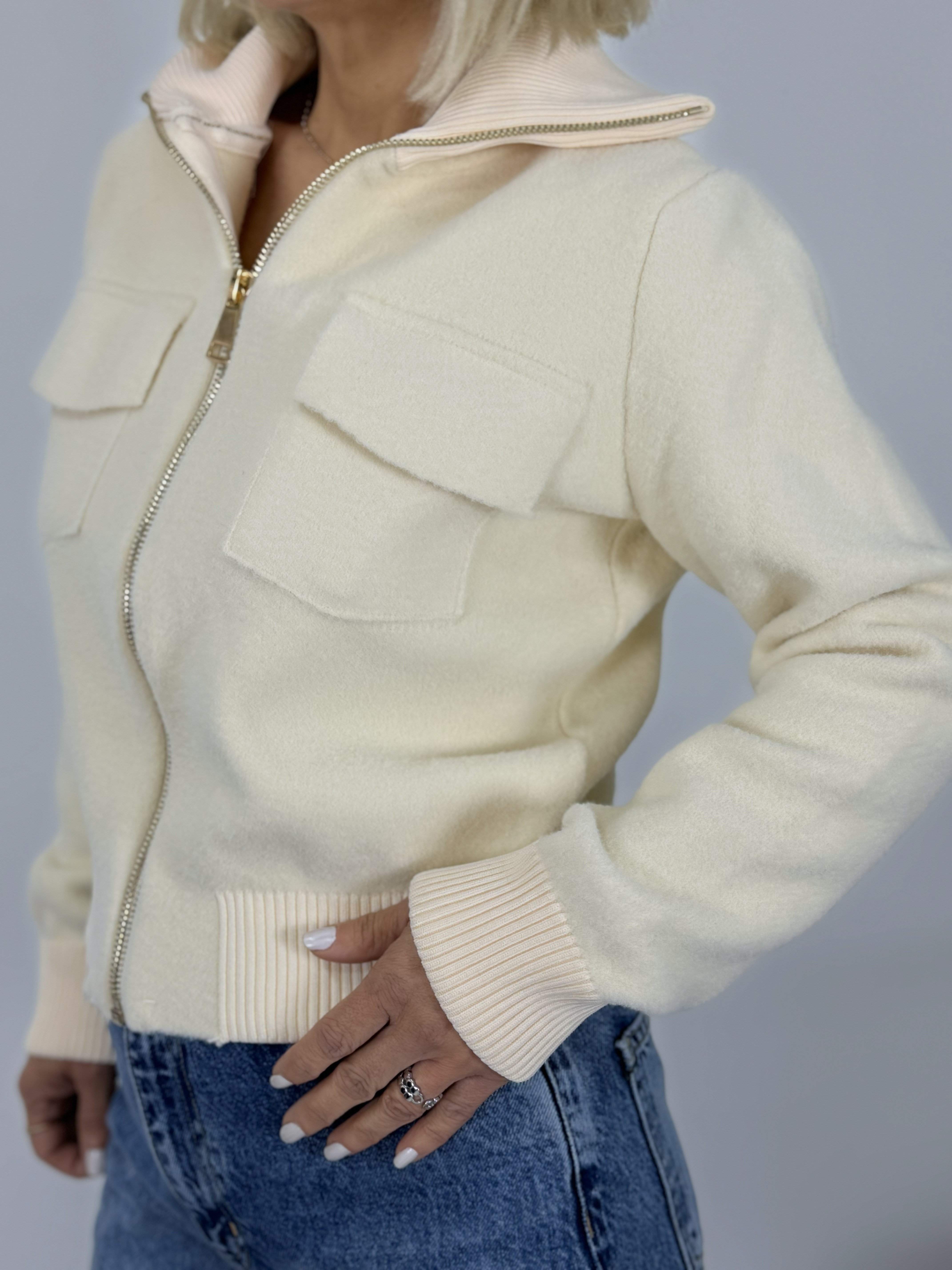 5421 DİK YAKA, FERMUARLI, CEP KAPAKLI, ANGORA HIRKA