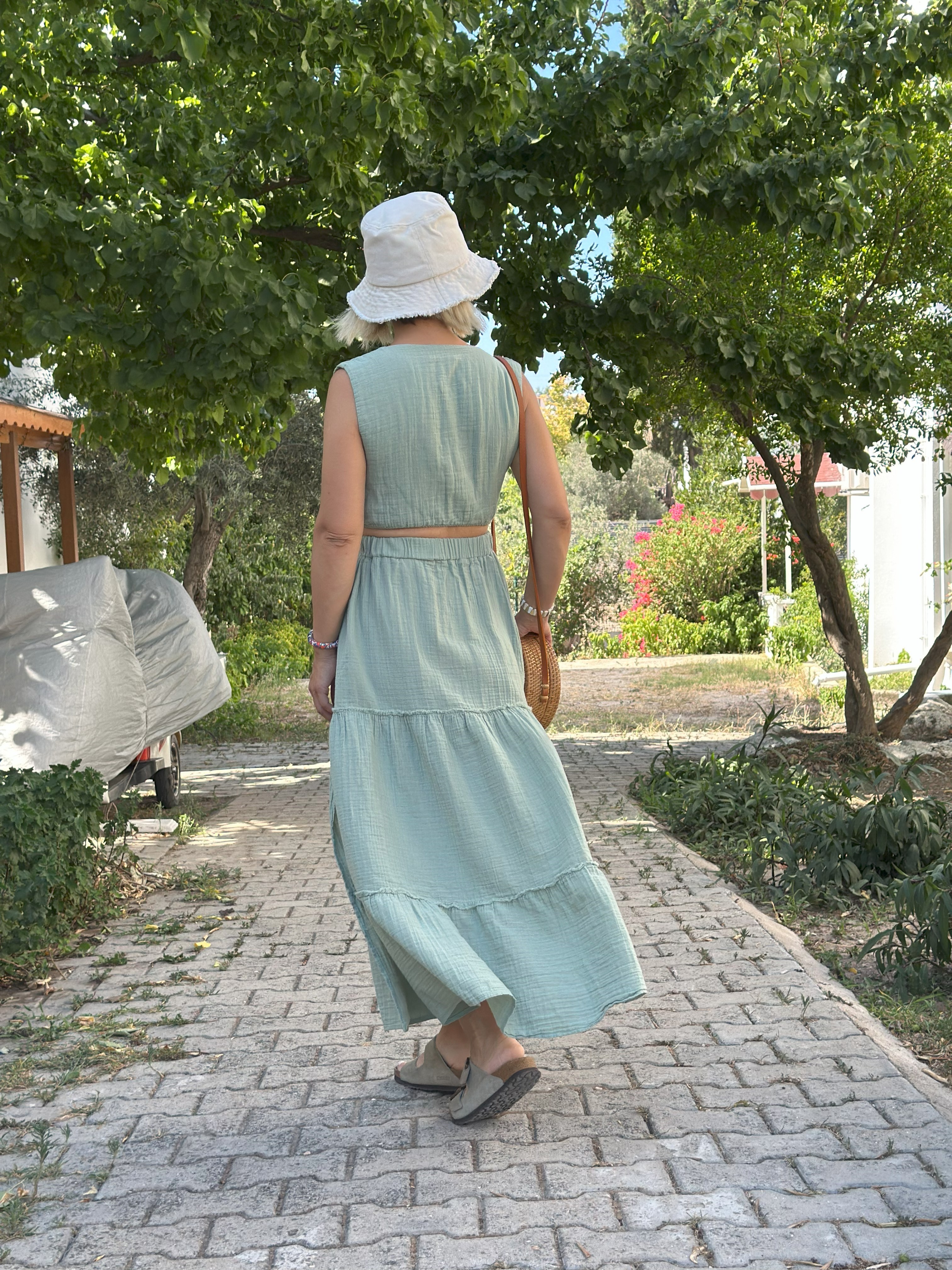 578 DERİN YIRTMAÇ ETEKLİ, CROP BLUZ MÜSLİN TAKIM