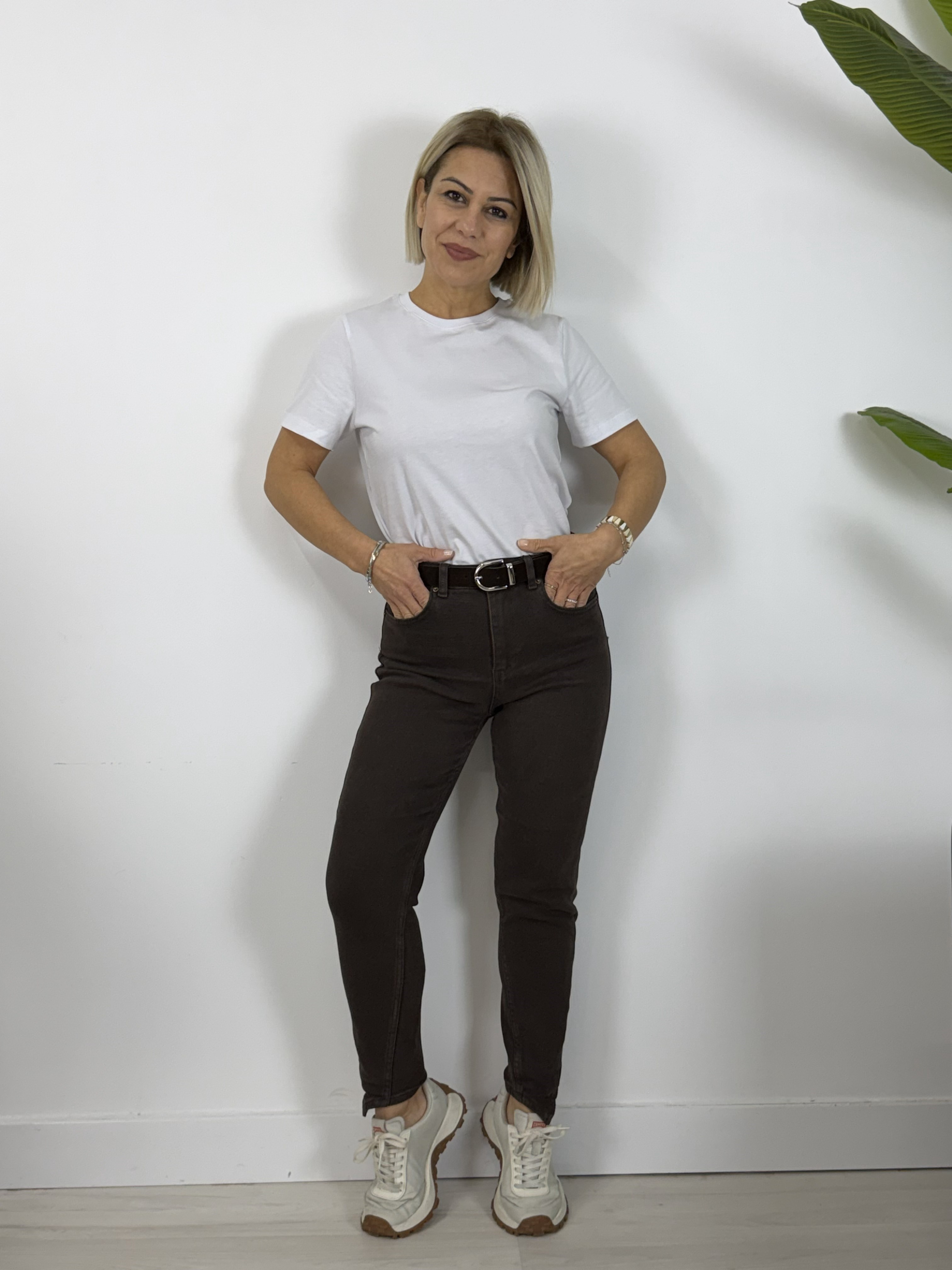D923 PAÇA DETAY, KEMERLİ, MOM JEAN