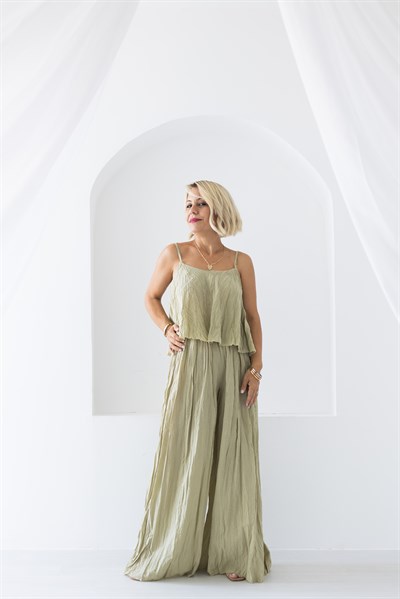 1034 KRİNKIL ASKILI CROP PANTOLON TAKIM