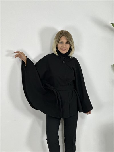 2220 BEL KUŞAKLI, YAKA ÇİFT DÜĞME DETAY, KAŞE PANÇO