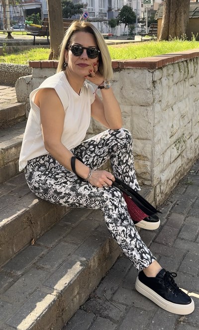 321 YILAN DESEN PANTOLON