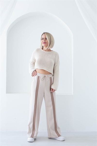 439 SELANİK ÖRGÜ CROP TRİKO