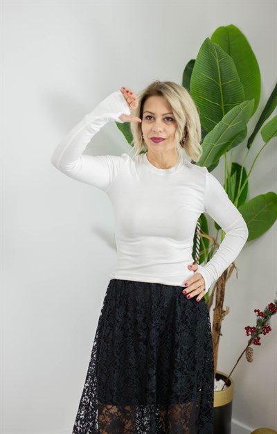 5068 PARMAK GEÇME DETAY, BİS YAKA BLUZ