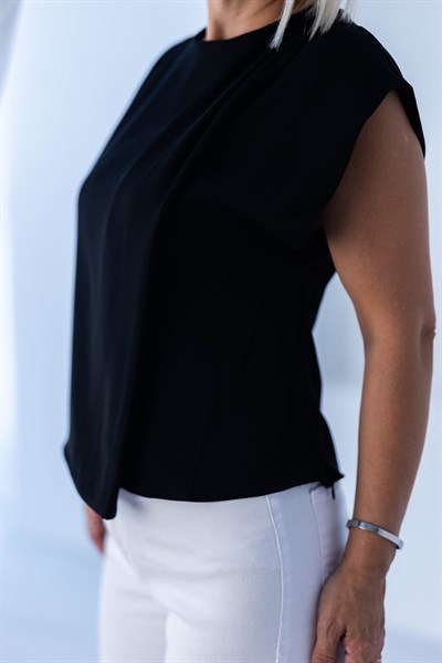 6323 YAKA PİLE DETAY SIRT PENCERE SATEN BLUZ