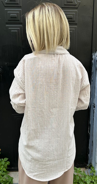 8046 V YAKA ÇİZGİLİ RAHAT KALIP GÖMLEK