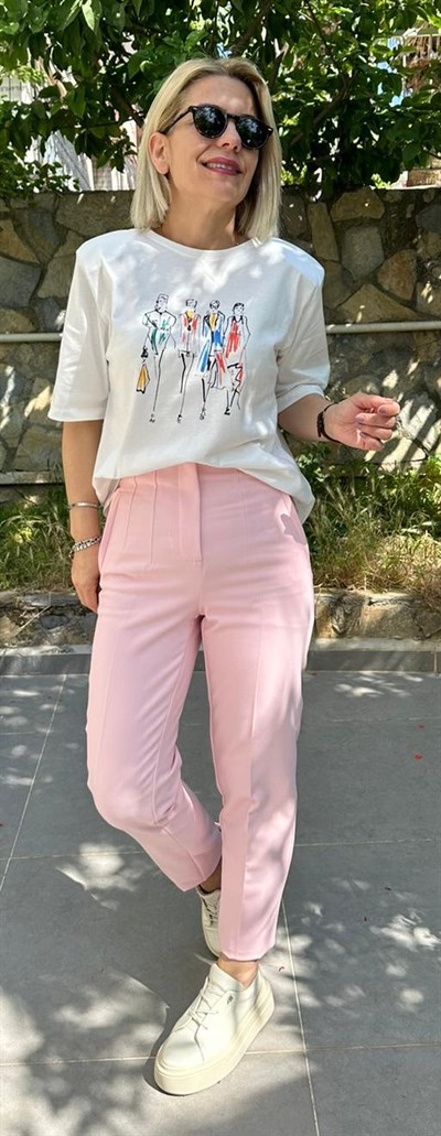 8573 VATKALI BİS YAKA BASKILI TSHİRT