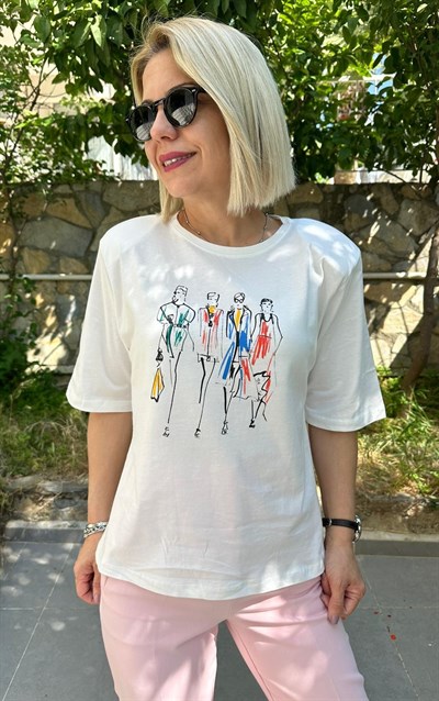 8573 VATKALI BİS YAKA BASKILI TSHİRT