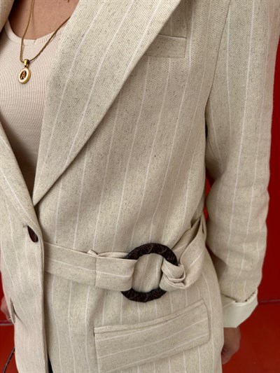 9423 ÇİZGİLİ YANDAN KEMERLİ KETEN BLAZER CEKET