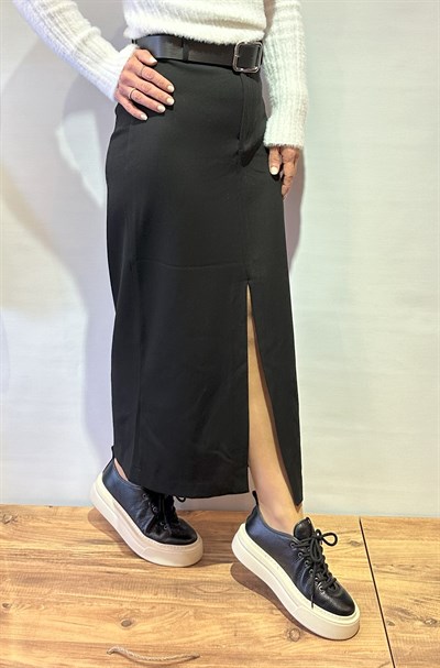 ÖN YIRTMAÇLI KEMERLİ MAXİ BOY ETEK 3006