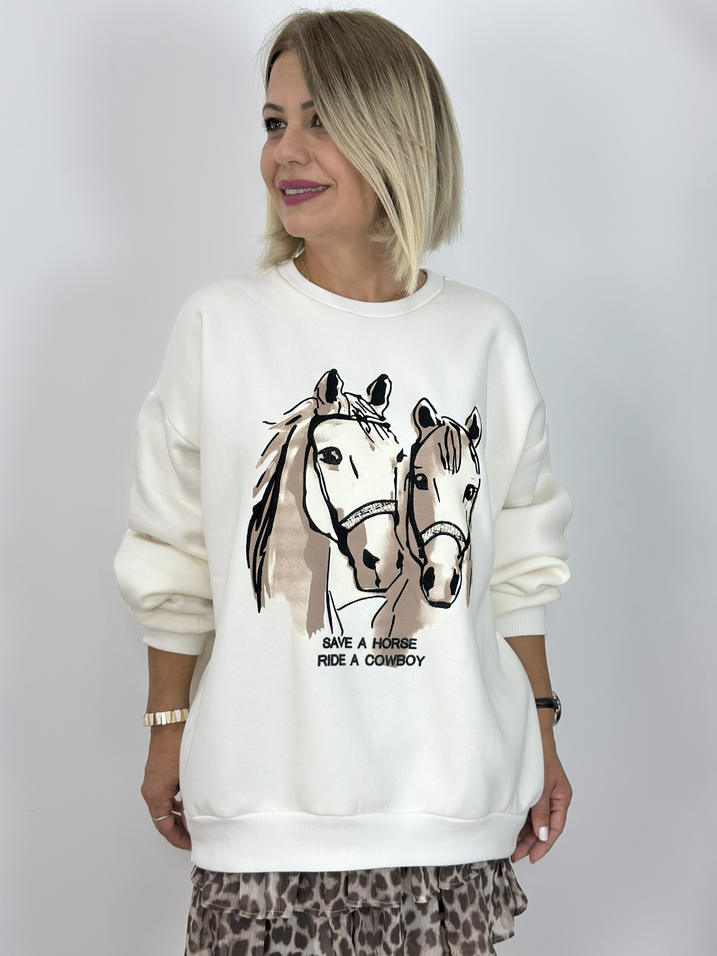 0854 TAY NAKIŞLI SWEAT