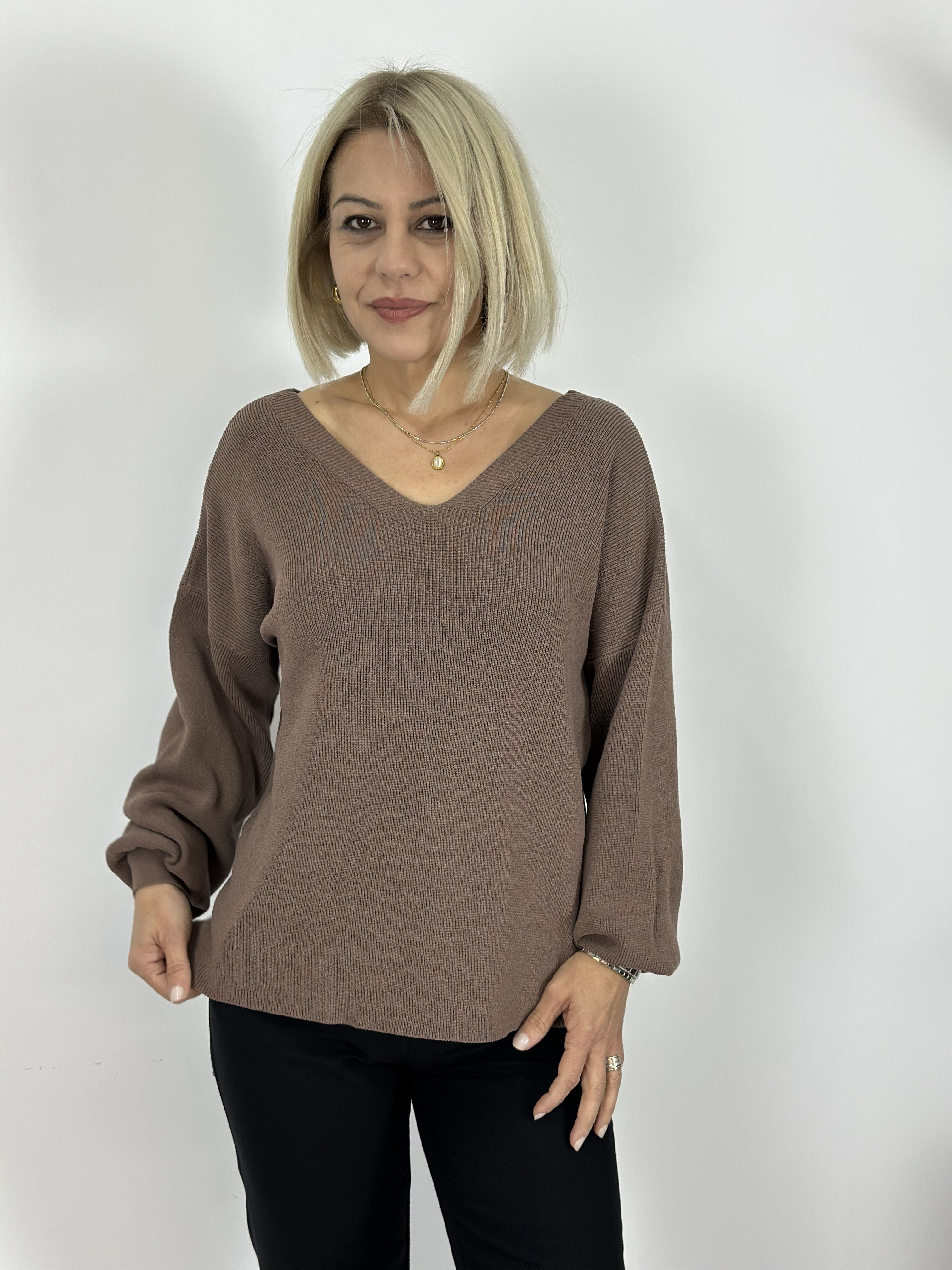 520 ÖN ARKA V YAKA TRİKO