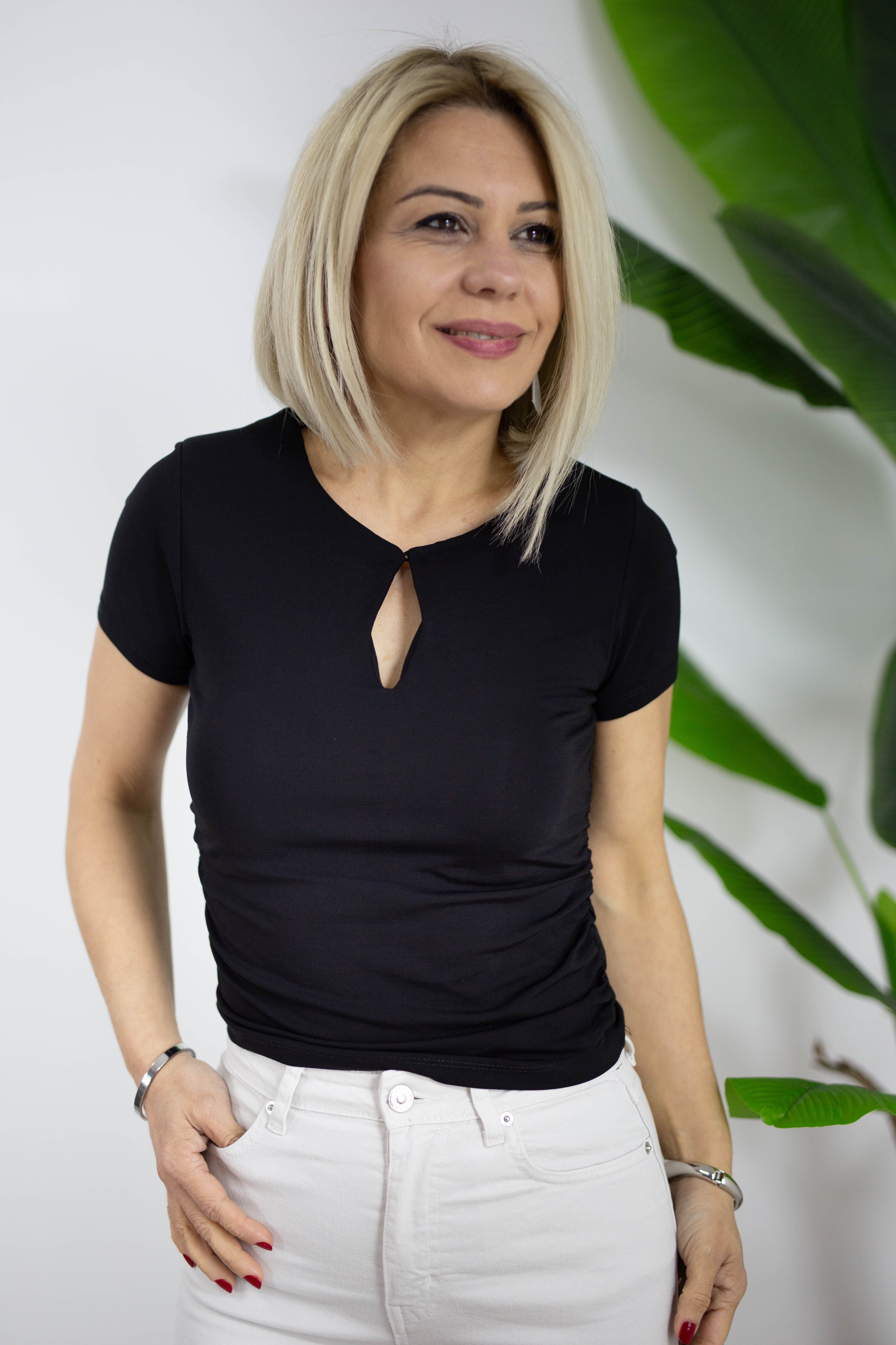 6620 KISA KOL, BİSİKLET YAKA, VATKALI, YAKA PENCERE MODAL BLUZ