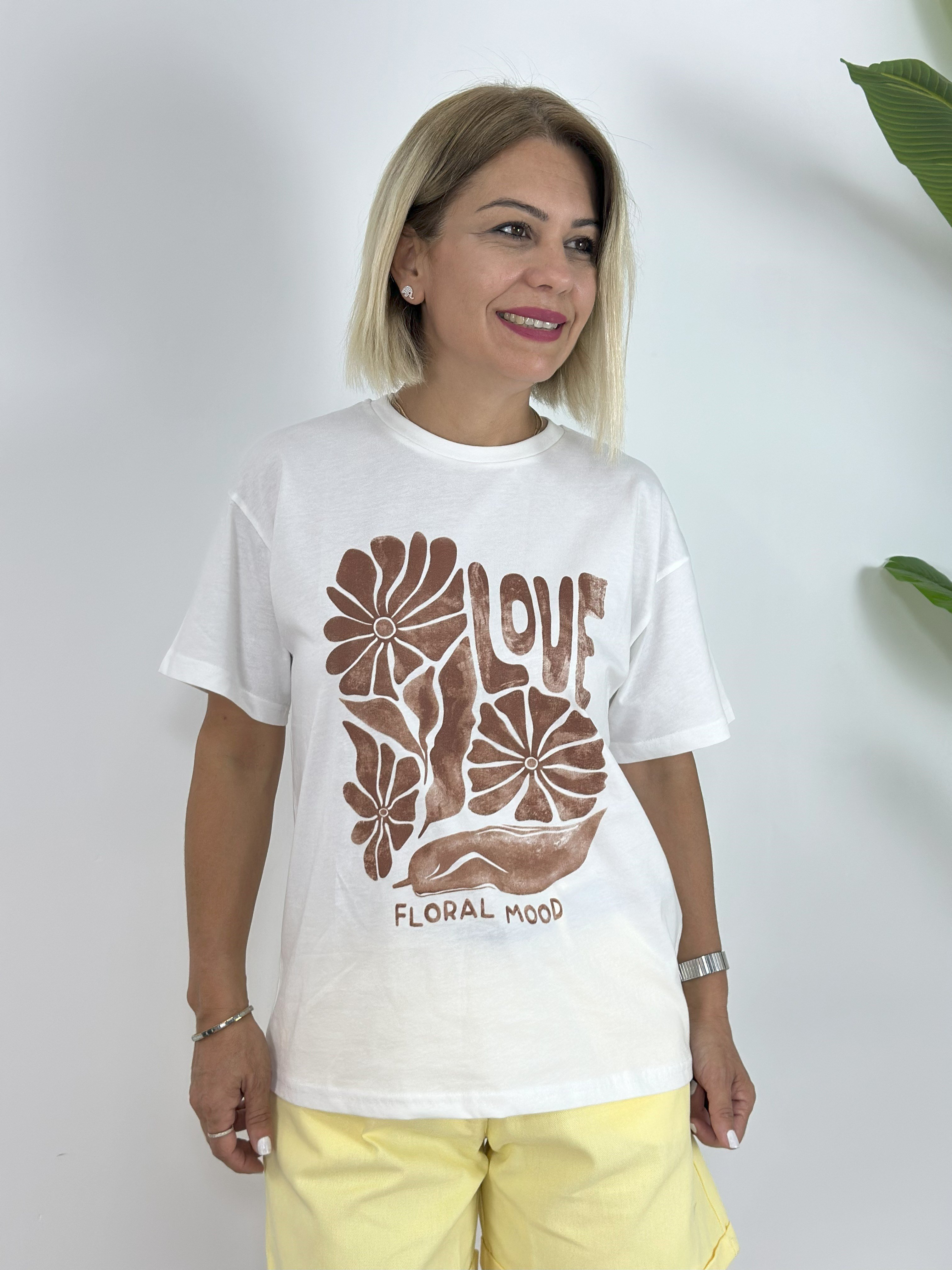 686 LOVE VE ÇİÇEK BASKILI TSHİRT