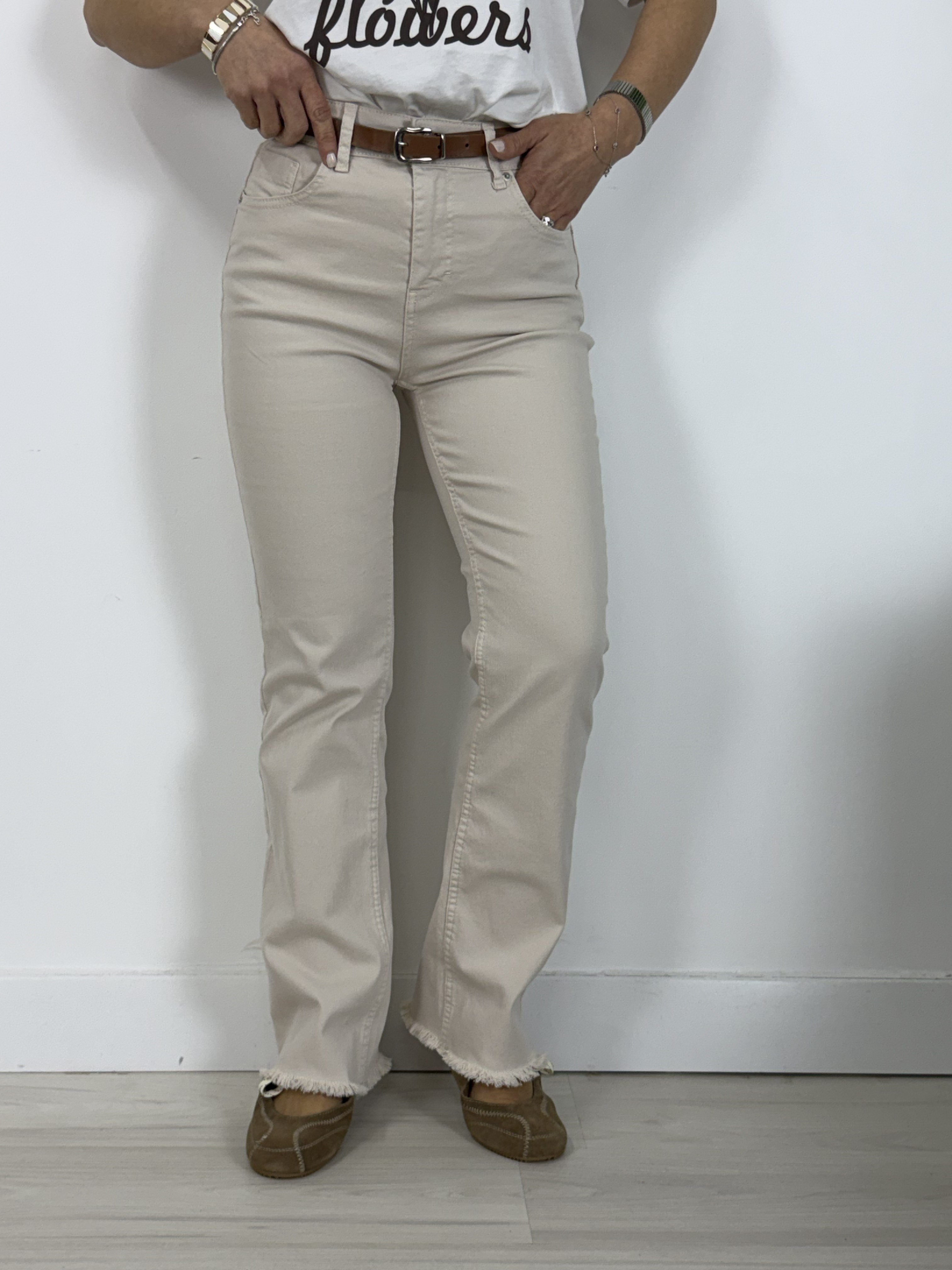 7403 PAÇA PÜSKÜLLÜ MİNİ FLARE JEAN