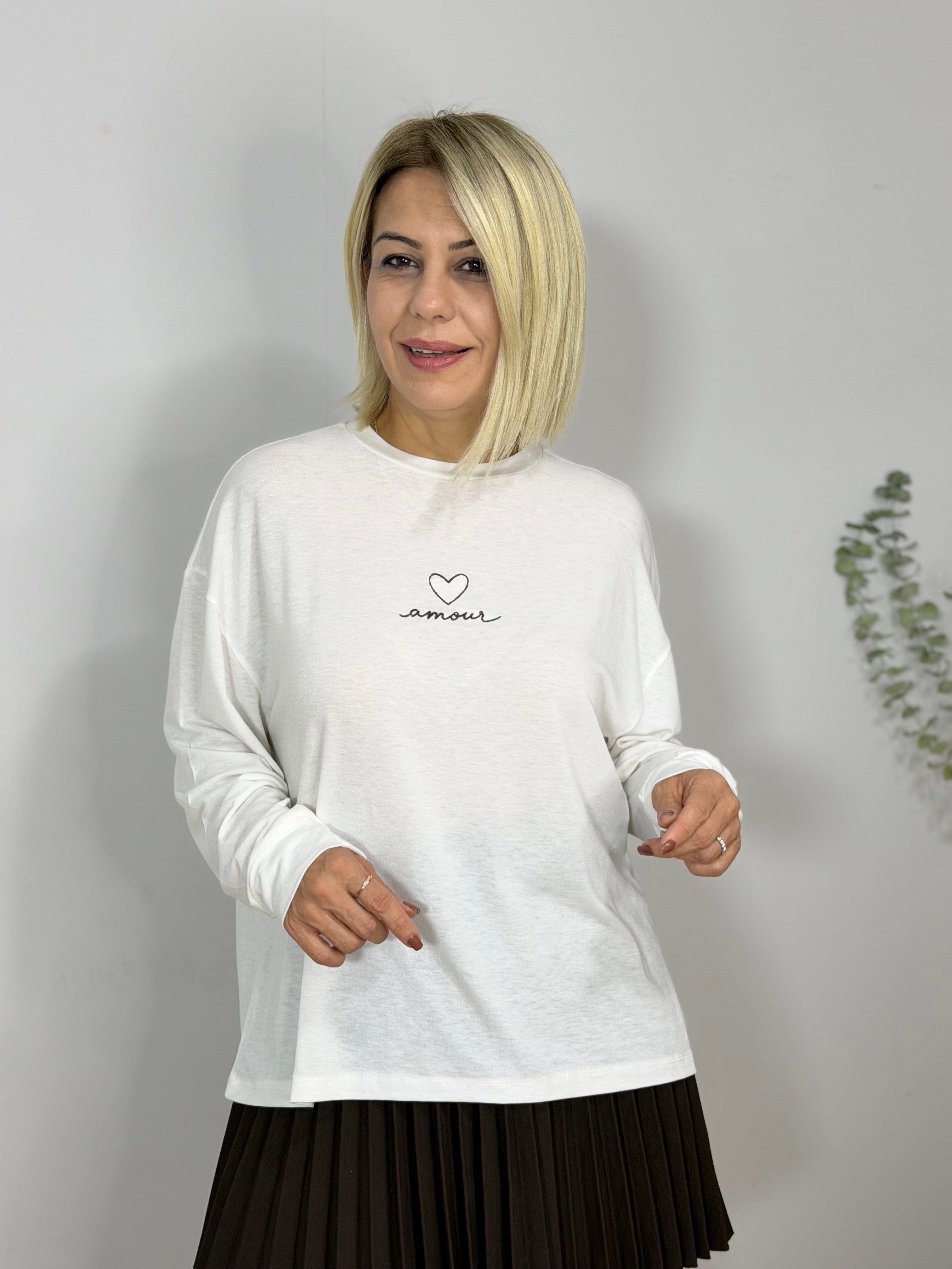 9041 Bisiklet Yaka, Nakışlı, Uzun Kol Bluz