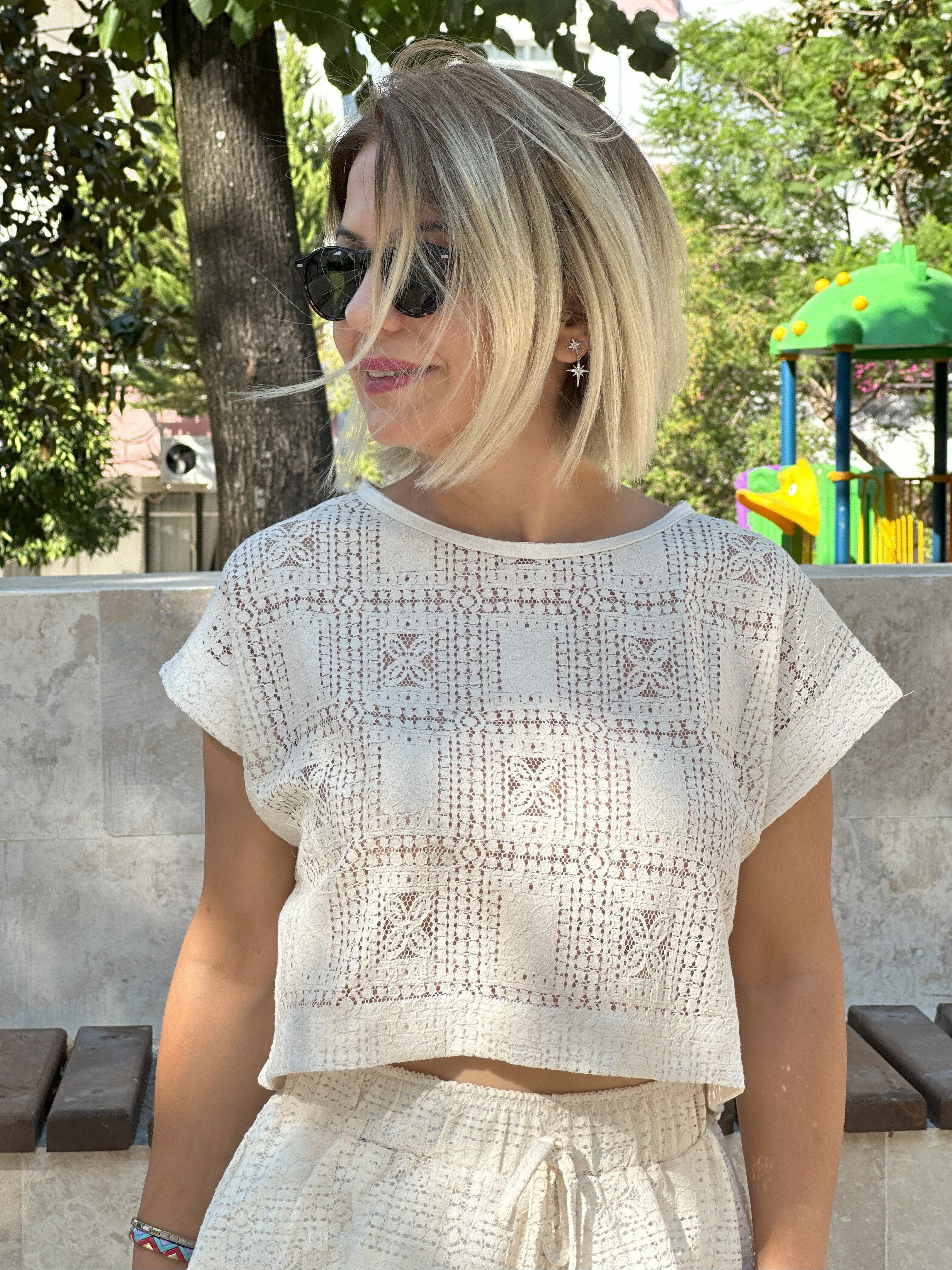 9711 DANTEL, BİSİKLET YAKA, CROP BLUZ