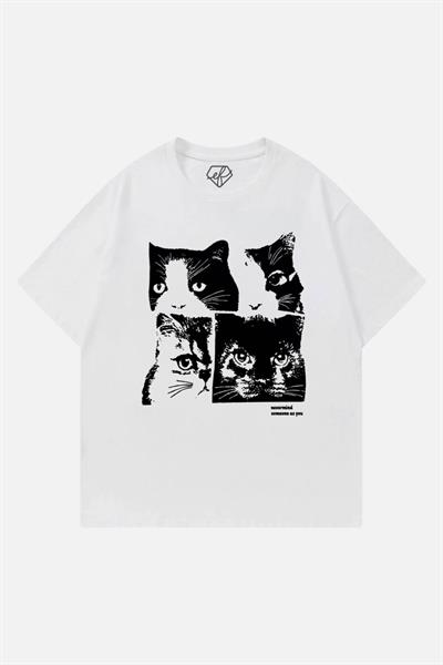Beyaz Unisex Graphic Cats Print T-Shirt