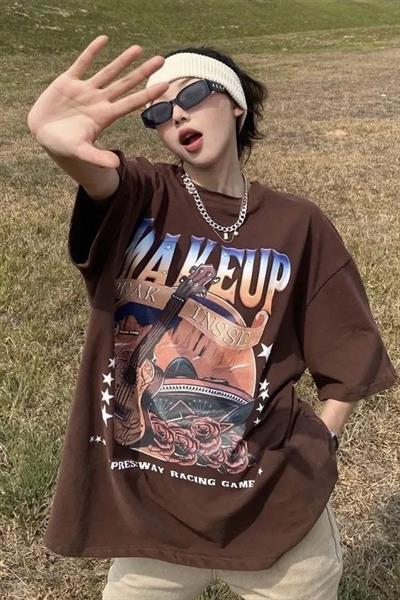 Kahverengi Unisex Make Up Gitar T-Shirt