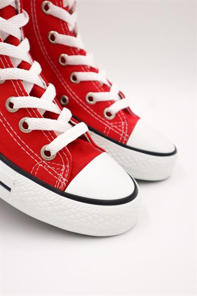 Kırmızı Boğazlı Ayakkabı