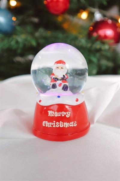 Mini Işıklı Noel Baba Kar Küresi 7 cm