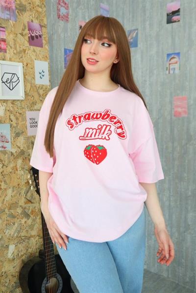Pembe Unisex Strawberry Milk Yazılı T-Shirt