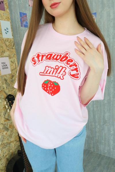 Pembe Unisex Strawberry Milk Yazılı T-Shirt