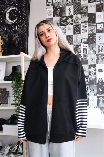 Siyah Kolu Çizgili Hırka