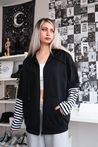 Siyah Kolu Çizgili Hırka