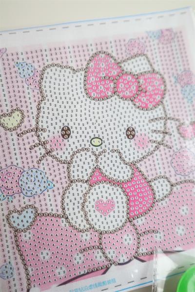 Hello Kitty Rhinestone Painting-Taşlama Tablo Seti