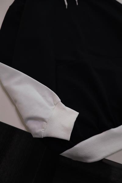 Siyah Beyaz Kapüşonlu  Sweatshirt