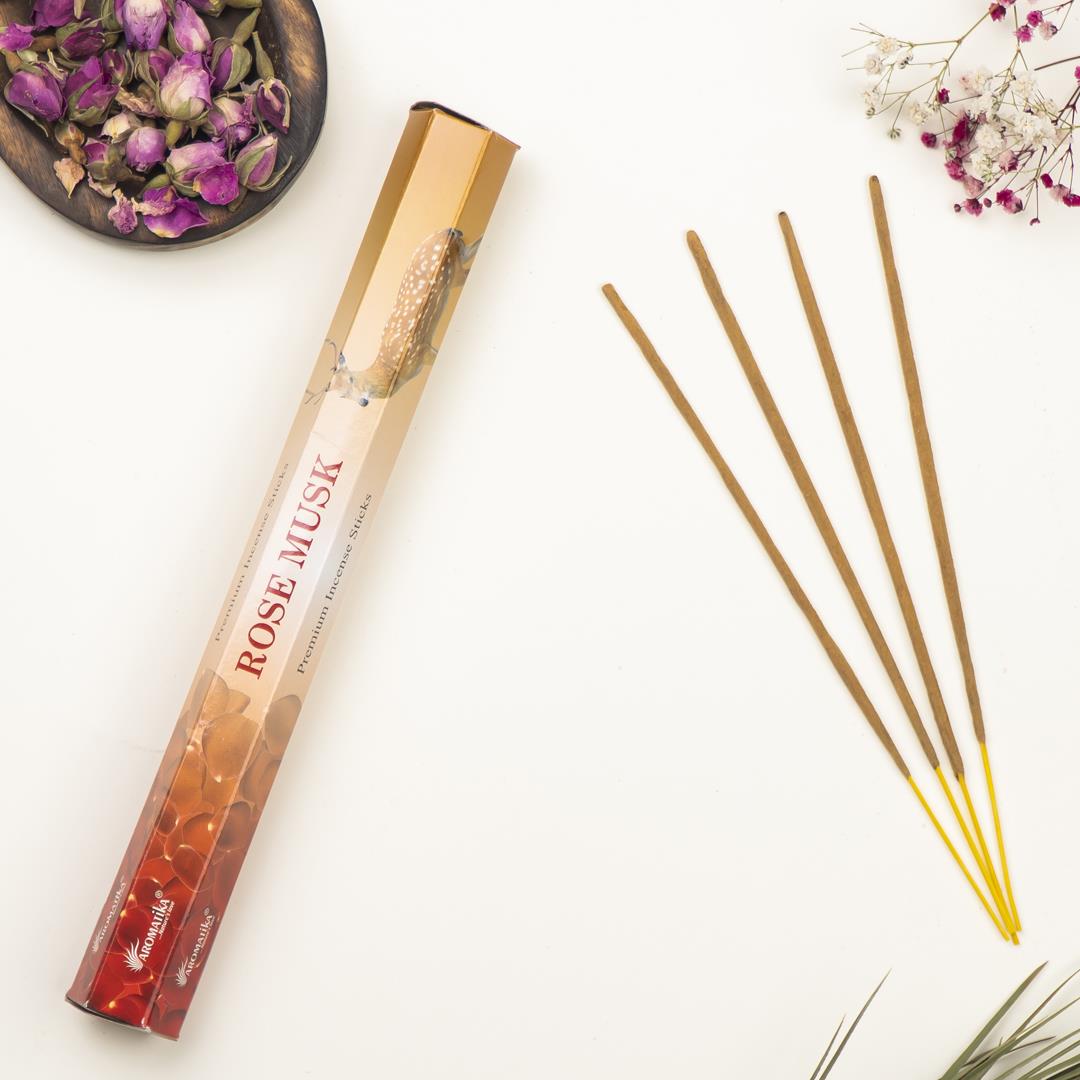  Aromatika Gül & Musk Aromalı Premium Çubuk Tütsü: 