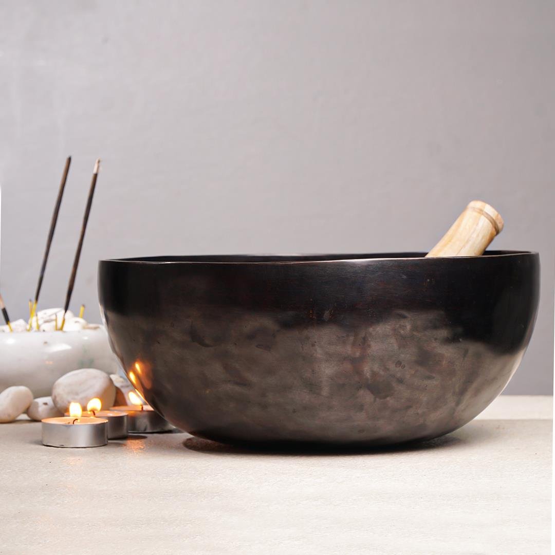 25 cm Siyah El Yapımı Tibet Çanağı
