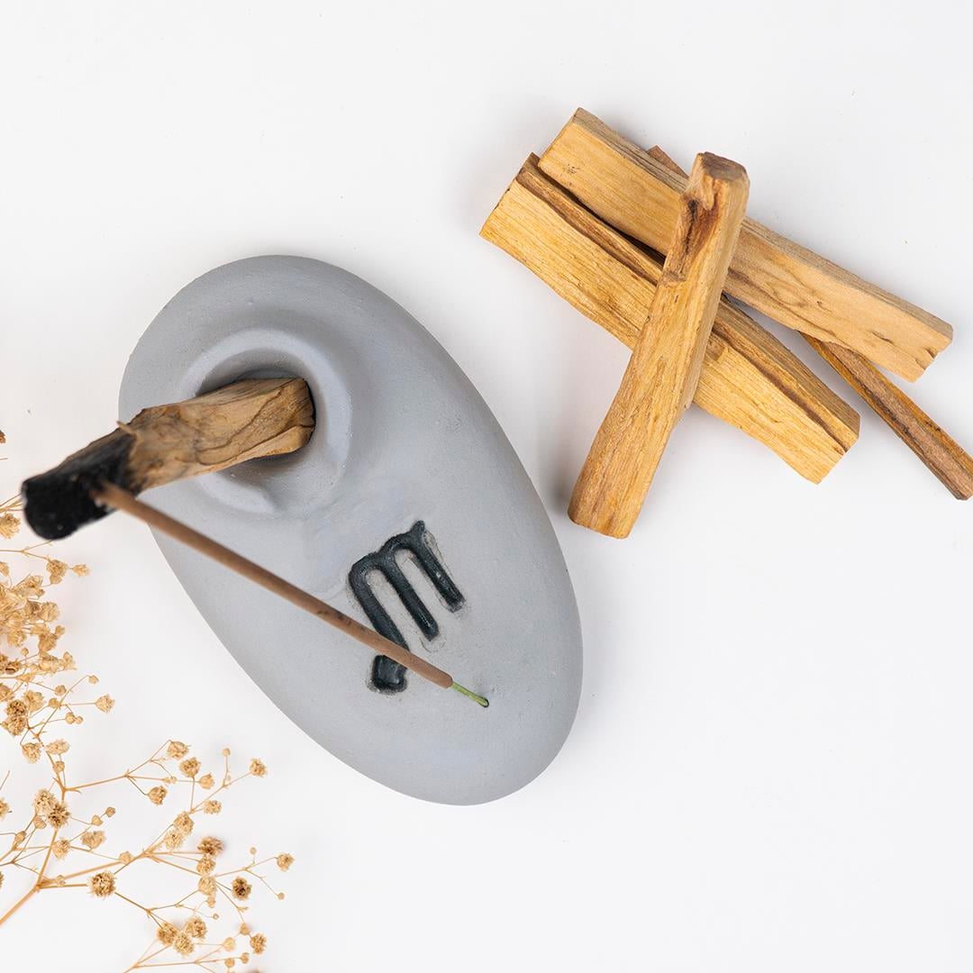 Akrep Burcu Temalı Gri Palo Santo Tütsülük