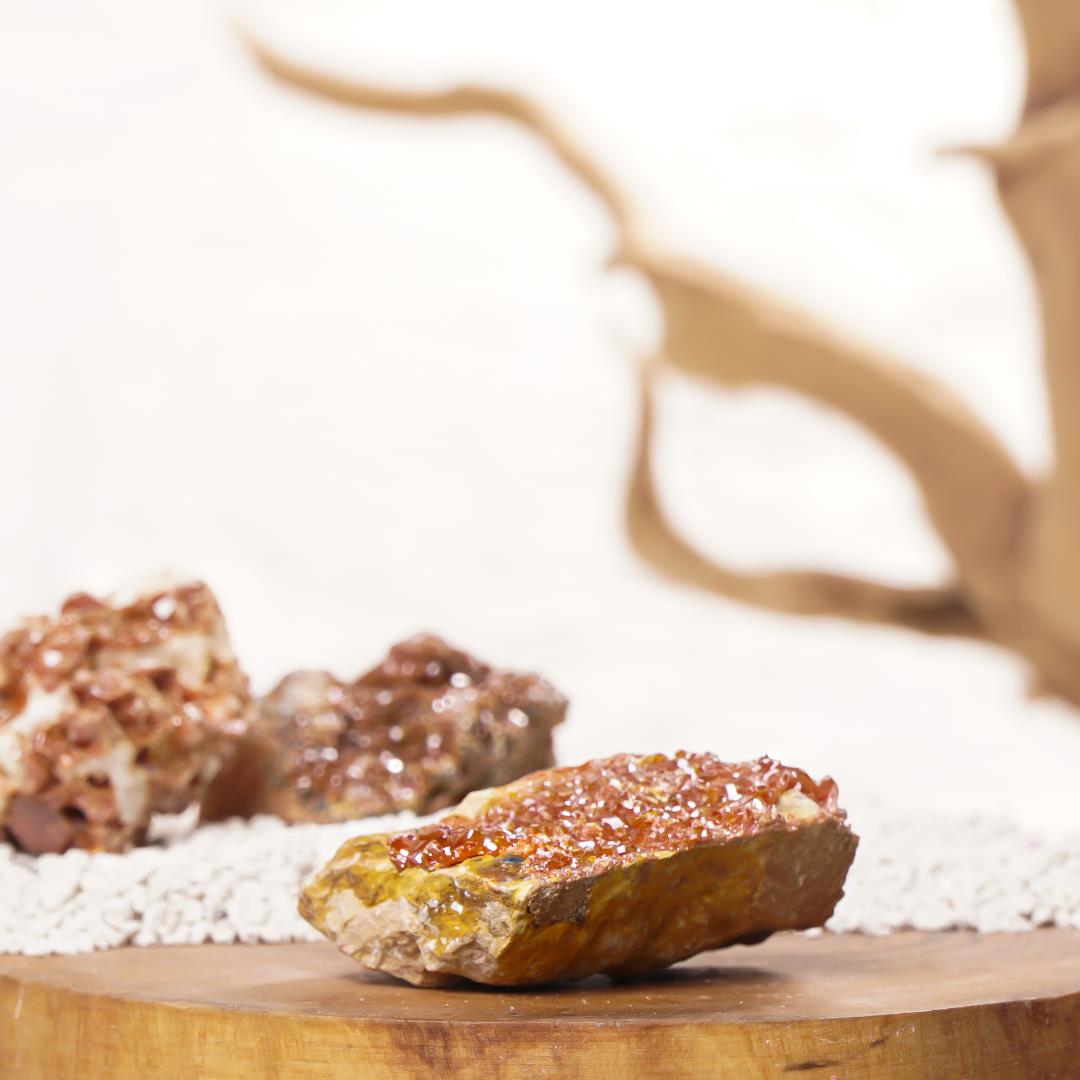 Ham Vanadinit (Güç Taşı) Doğal Taş
