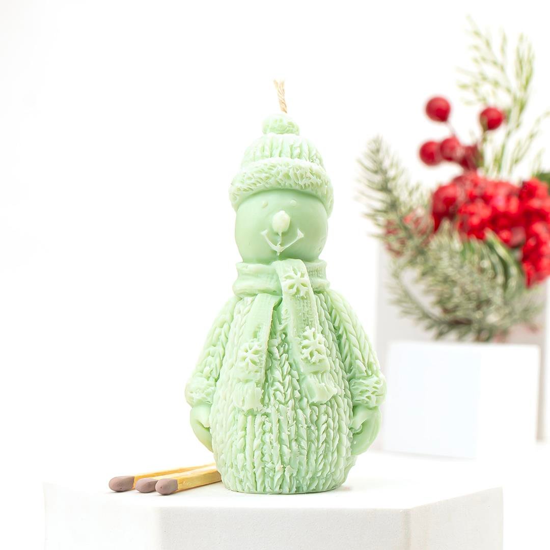 Kardan Adam Temalı Yeşil Soya Mum