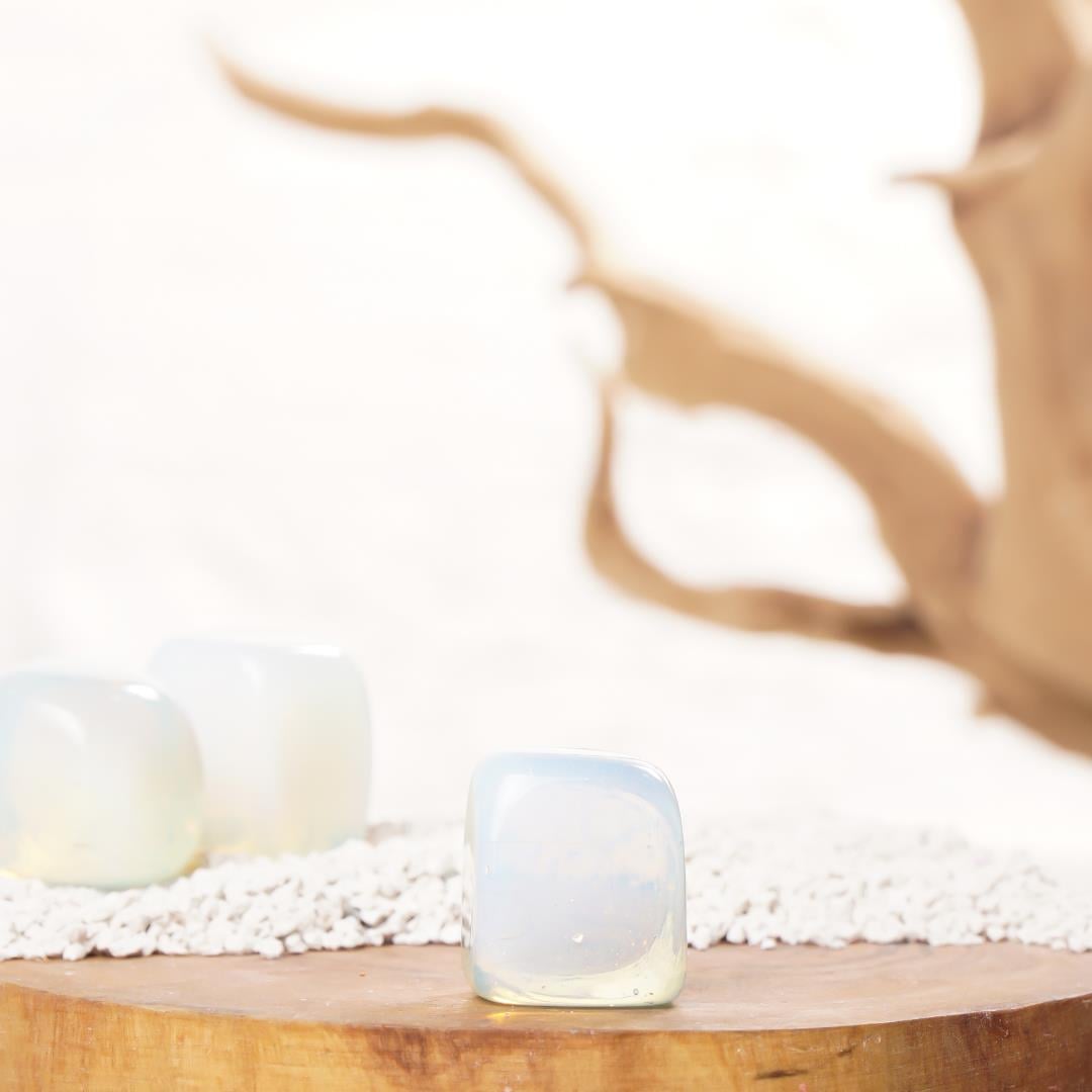 Opal (Gökkuşağı Taşı) Doğal Taş