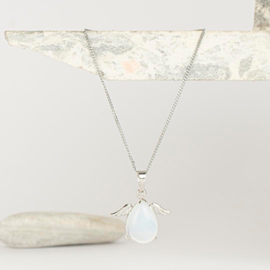 Opalit Kanat Temalı Dogal Taş Kolye